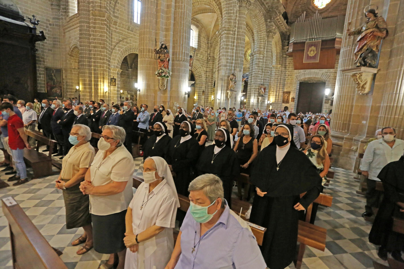 Entrega de los premios Pro Ecclesia Asidonense en la Catedral