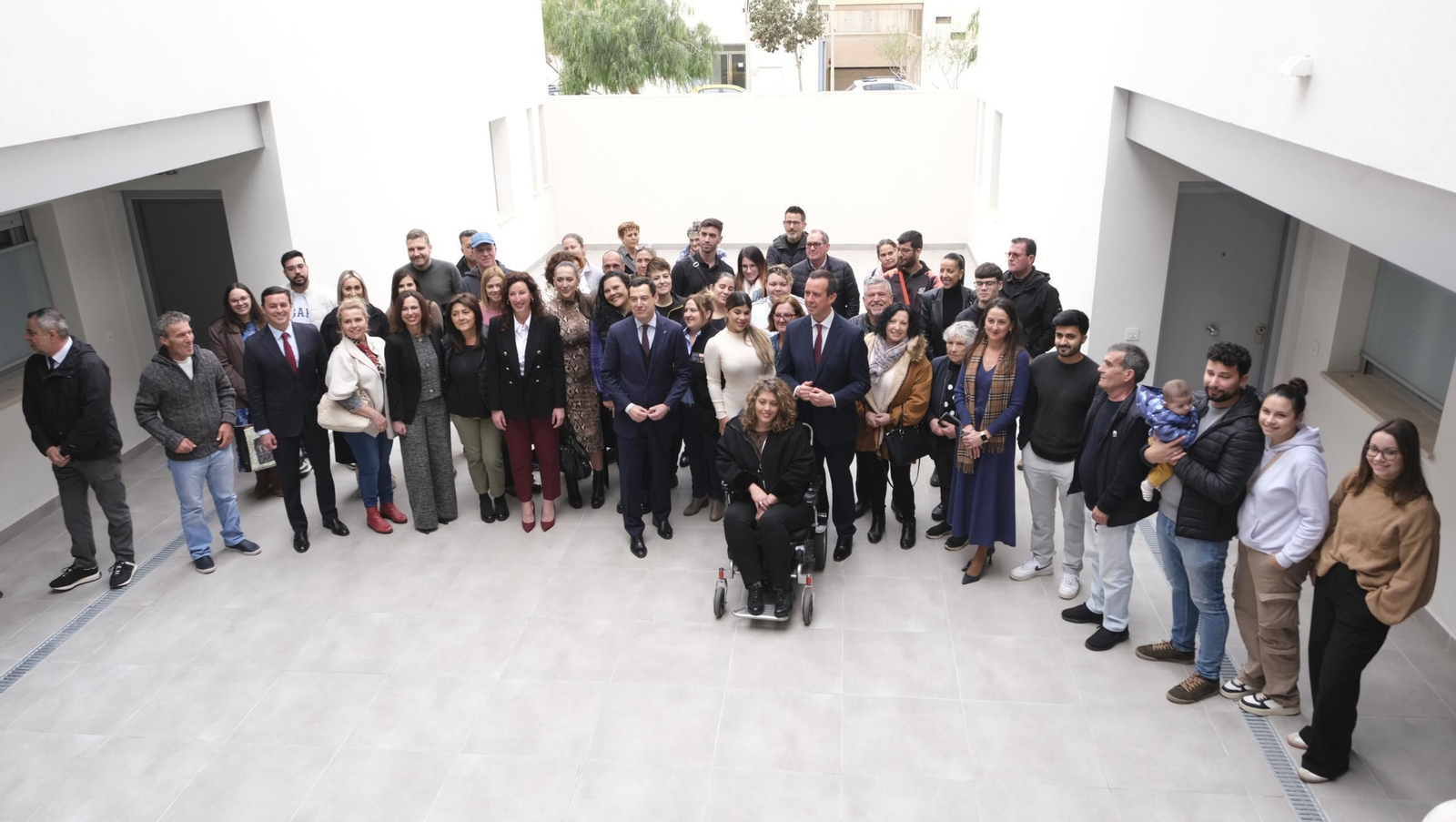 Las imágenes de la entrega de viviendas de VPO en Costacabana