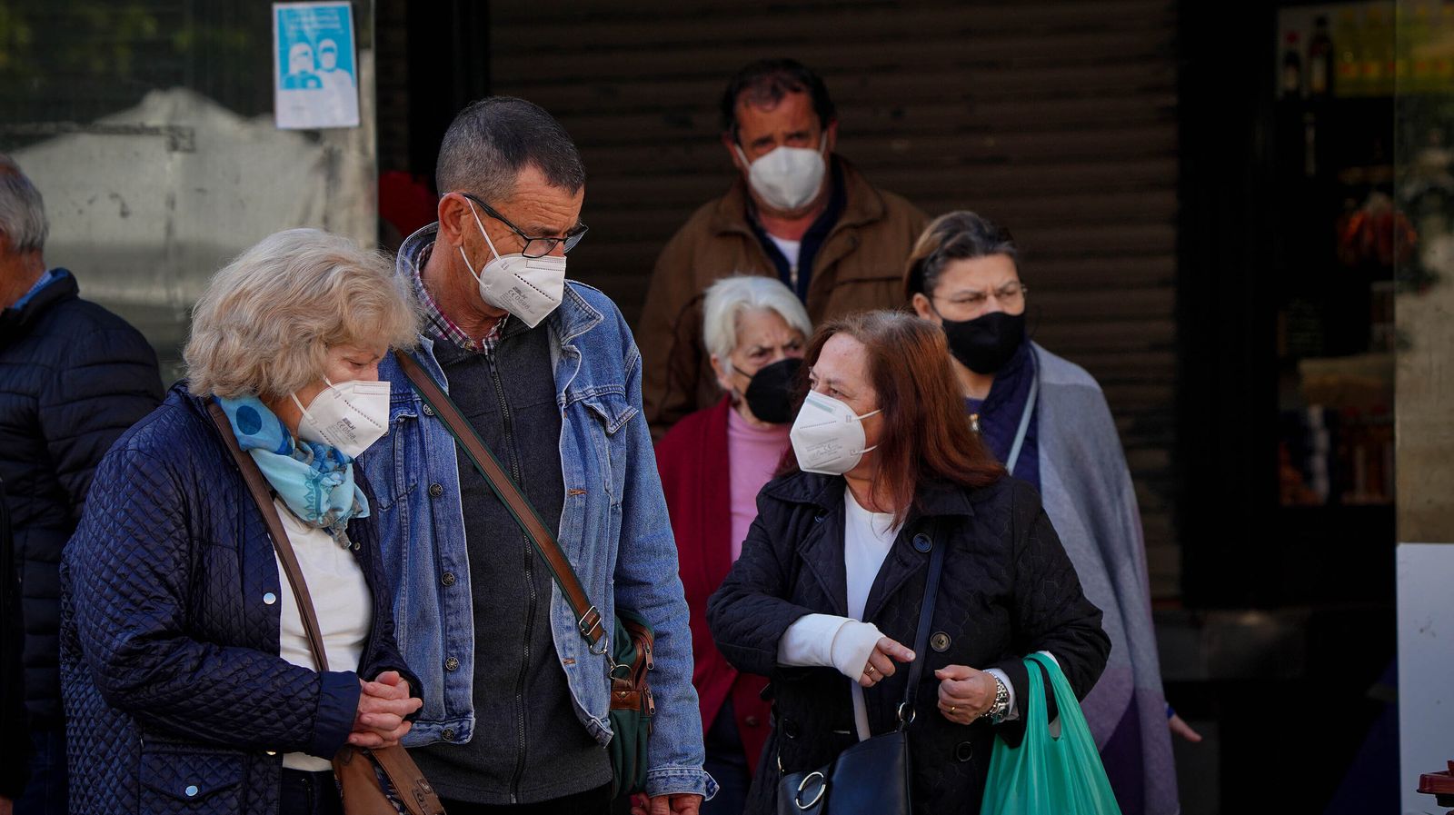¿Pueden las empresas obligar a seguir llevando la mascarilla?