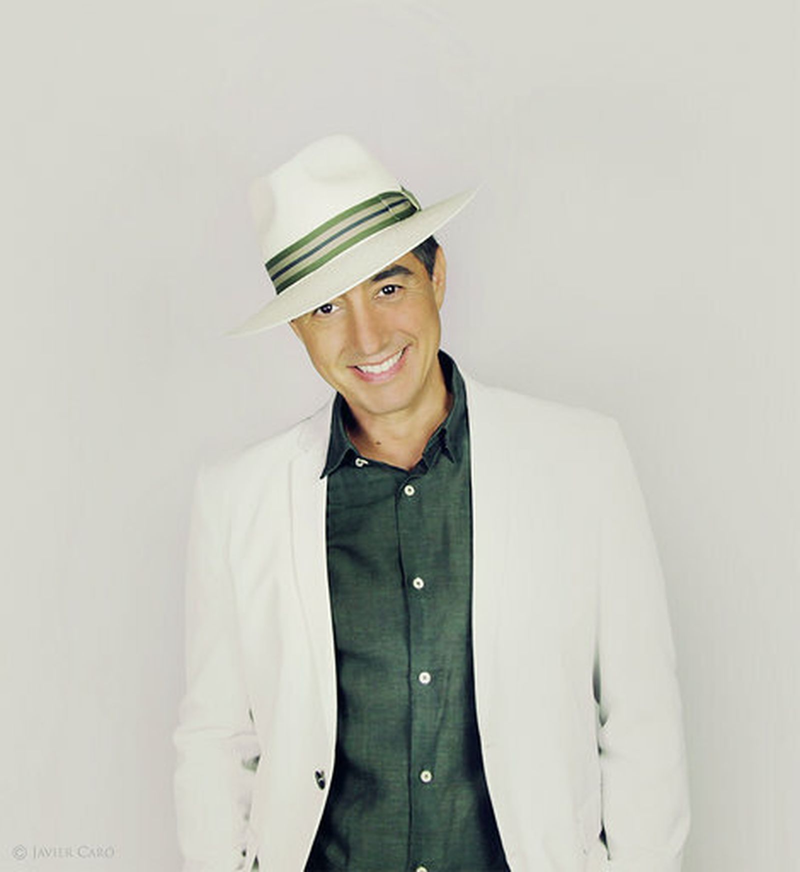 Juan Valderrama, en una fotografía promocional de su nuevo disco.