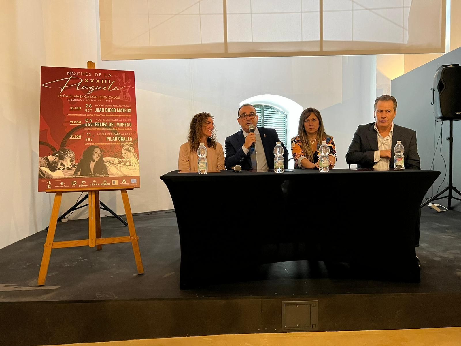 Un momento del acto de presentación.