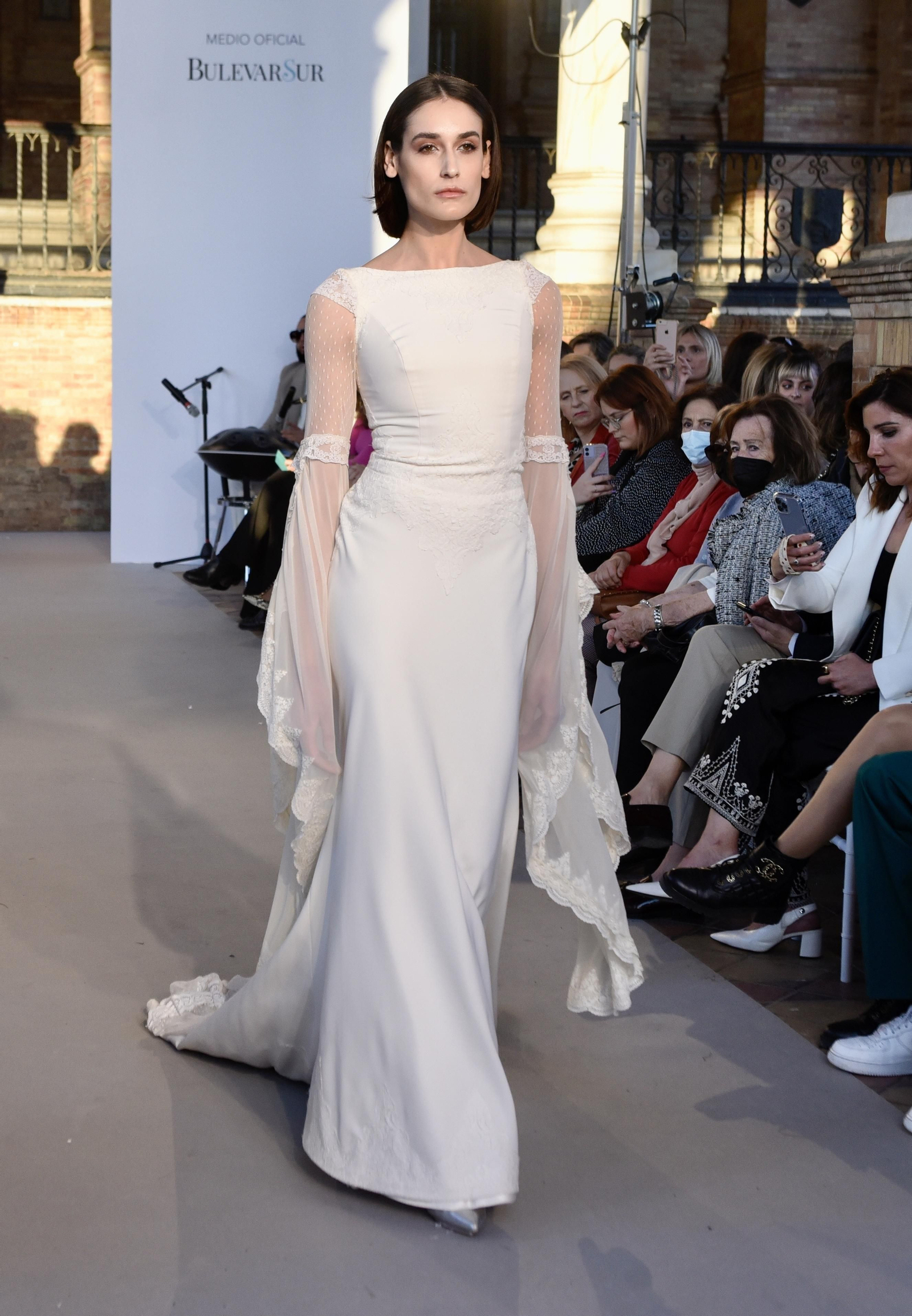 El desfile de Aurora Gaviño en la pasarela de novia e invitada SIQ 2022, todas las fotos