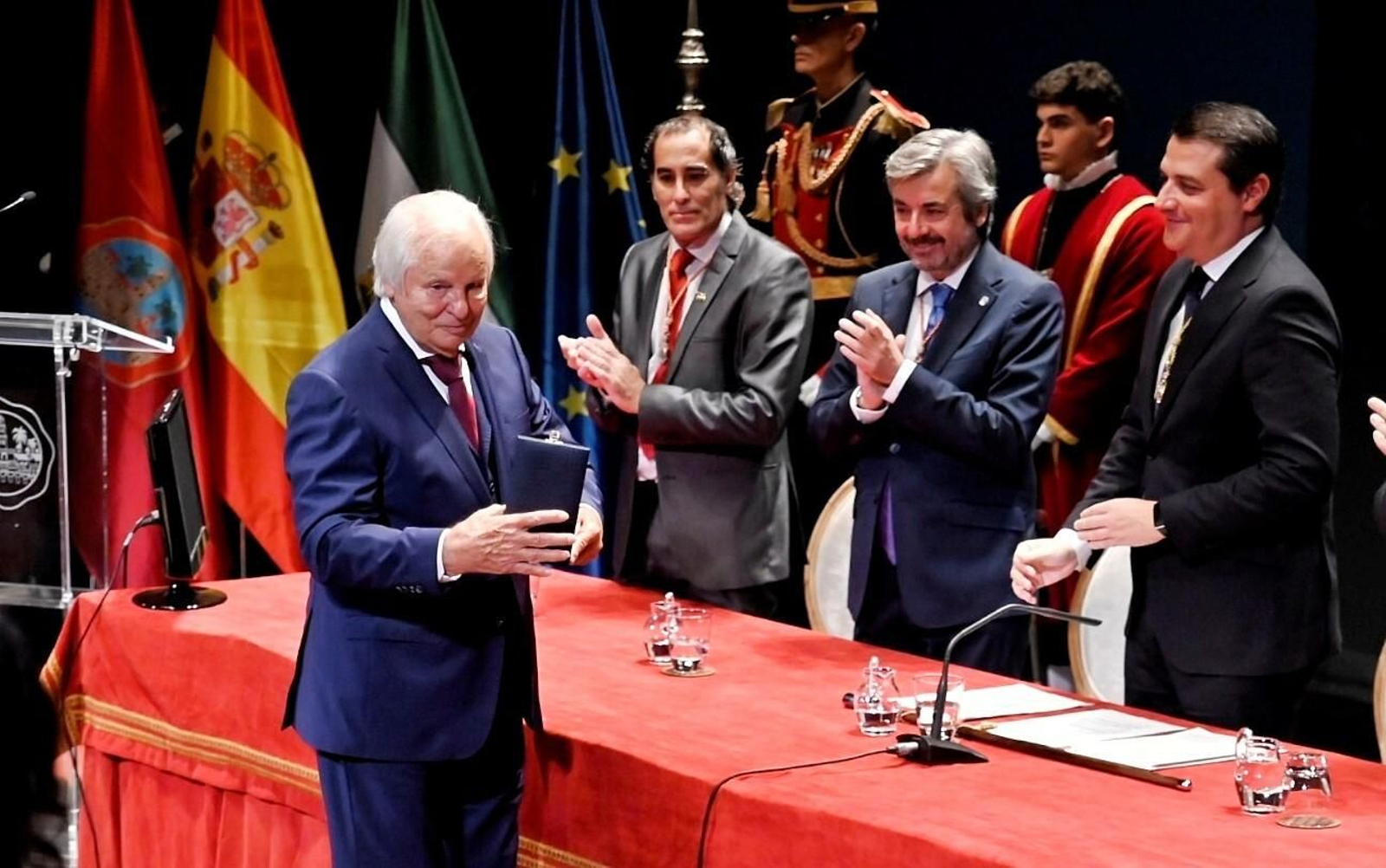 Las imágenes de la entrega de las Medallas de la Ciudad de Córdoba Las imágenes de la entrega de las Medallas de la Ciudad de Córdoba