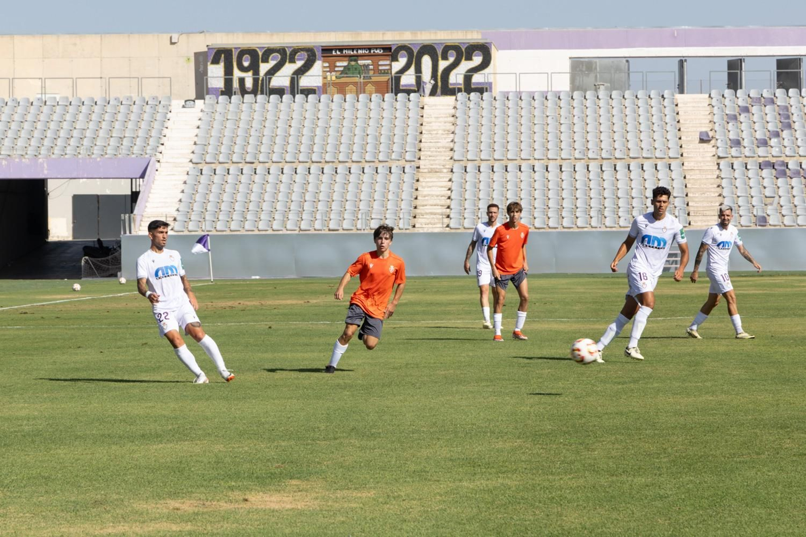 El amistoso entre Real Jaén y su juvenil de Liga Nacional, en imágenes