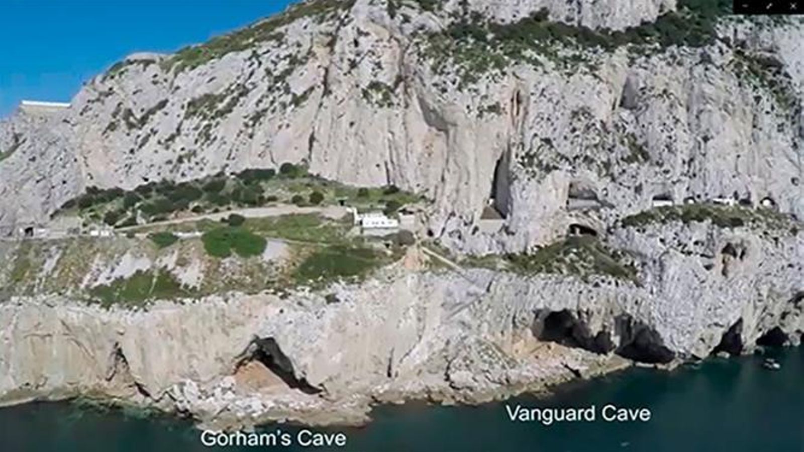 Cuevas de Gorham y Vanguard, en la cara mediterránea del peñón de Gibraltar