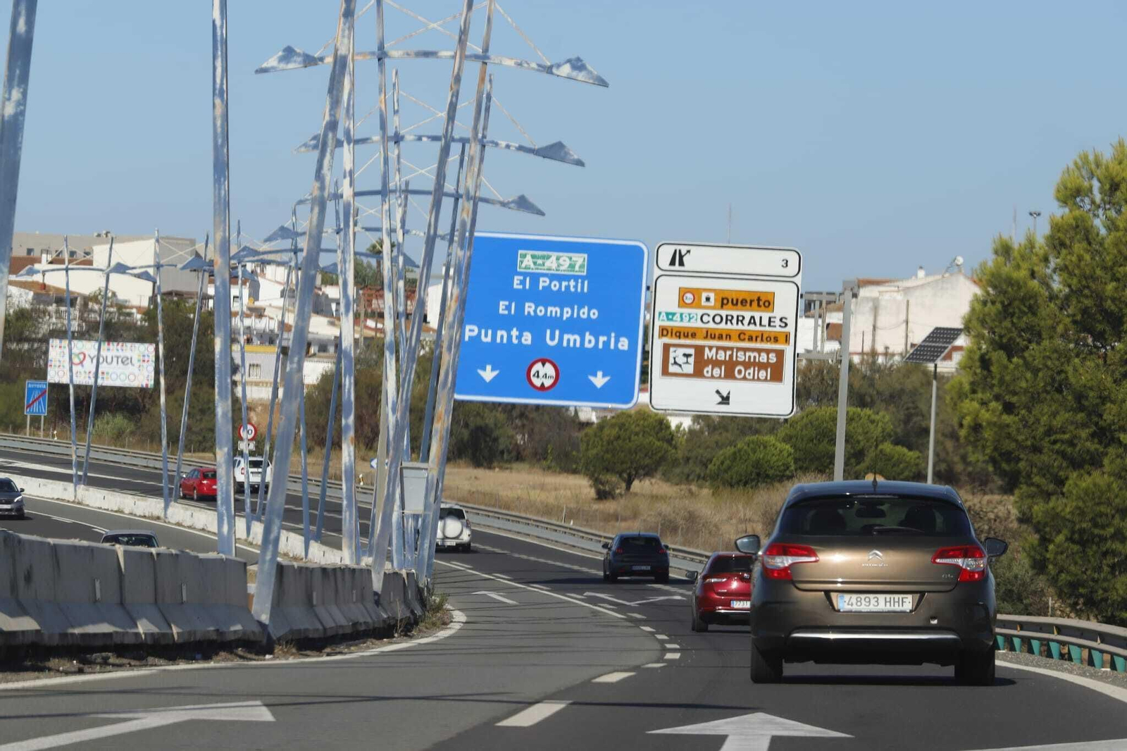 El puente del Odiel durante la mañana del domingo.