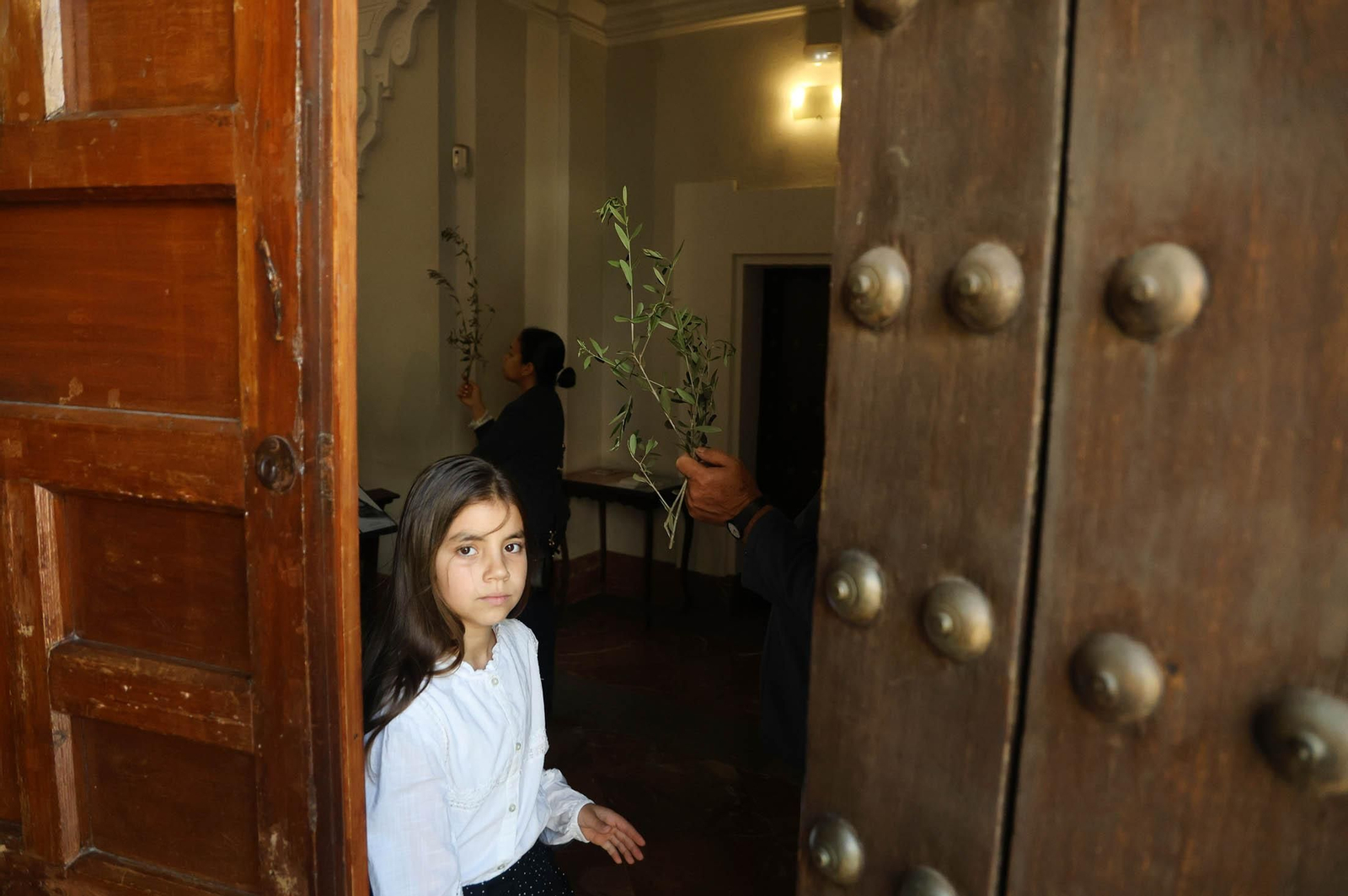 Domingo de Ramos 2025: Imágenes de la Misa presidida por el obispo de Huelva, Santiago Gómez, en la Catedral de Huelva
