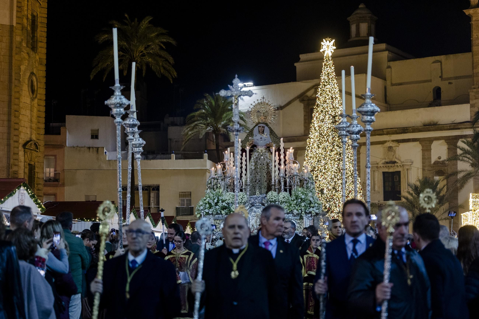 La procesión de regreso a la Merced de la  Virgen del Buen Fin de Sentencia en imágenes