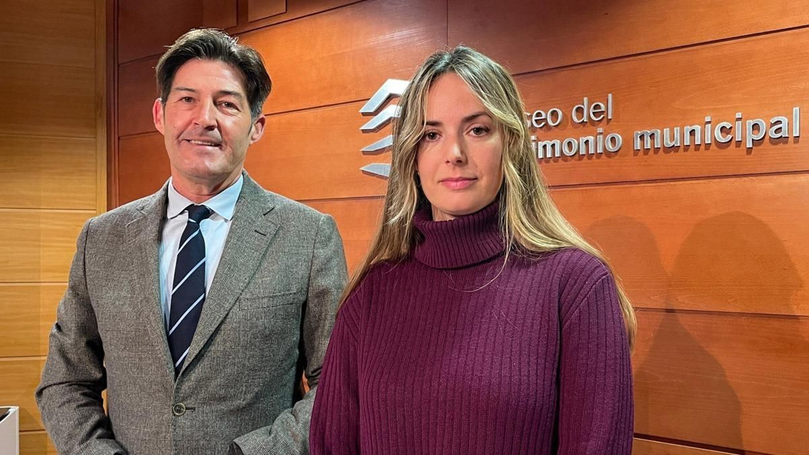 Antonio Alcázar y Yolanda Gómez, concejales de Vox en Málaga, este martes.