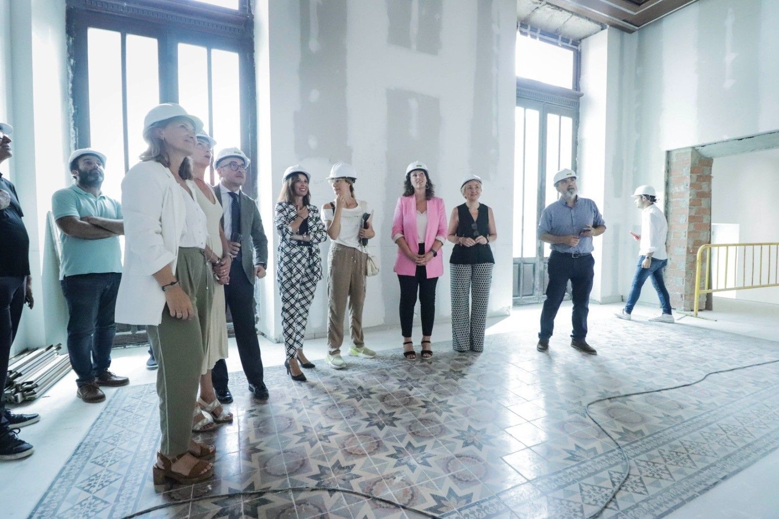 Visita a las obras en el interior del antiguo salón de plenos