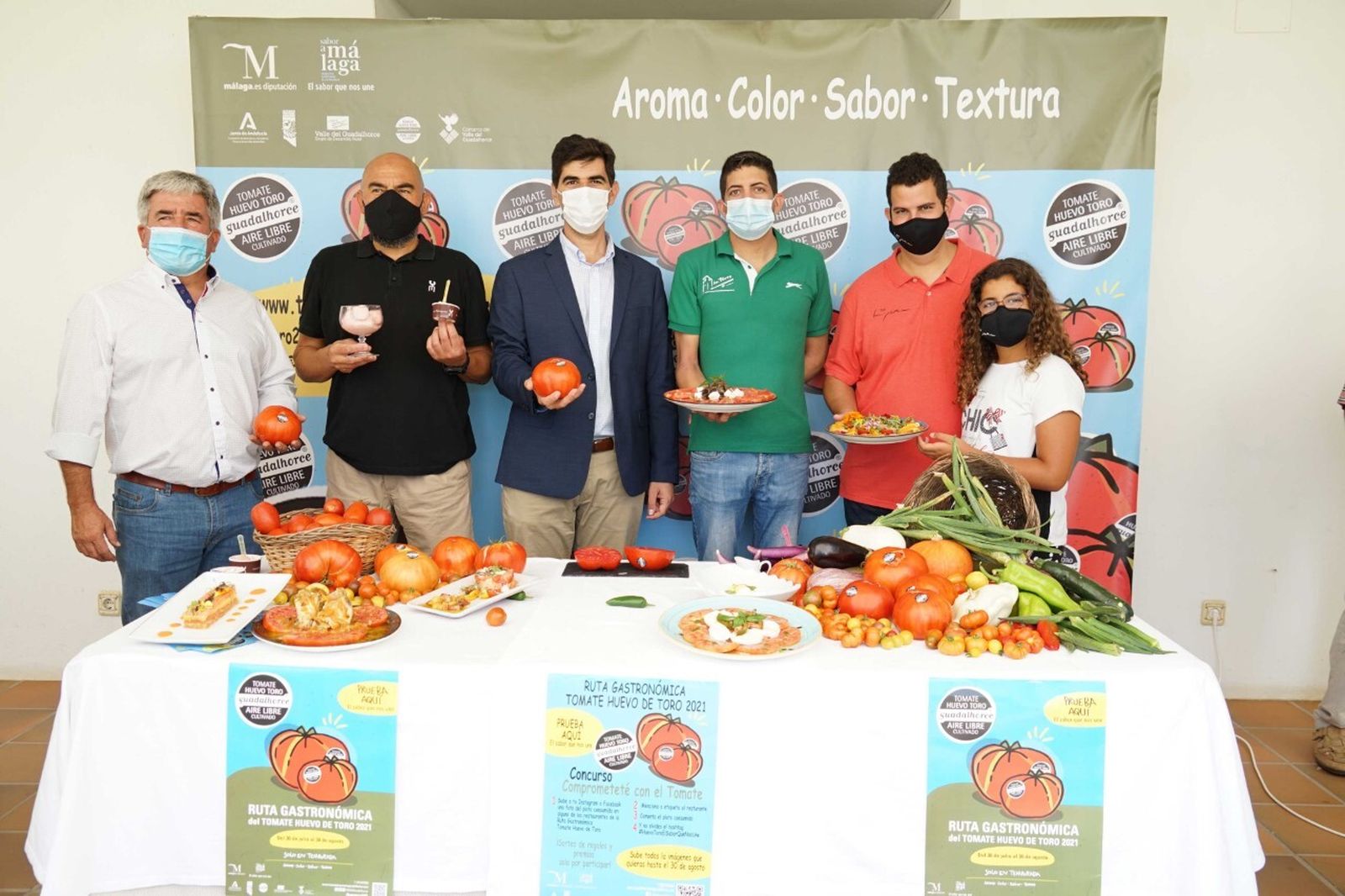 Homenaje al tomate de huevo de toro