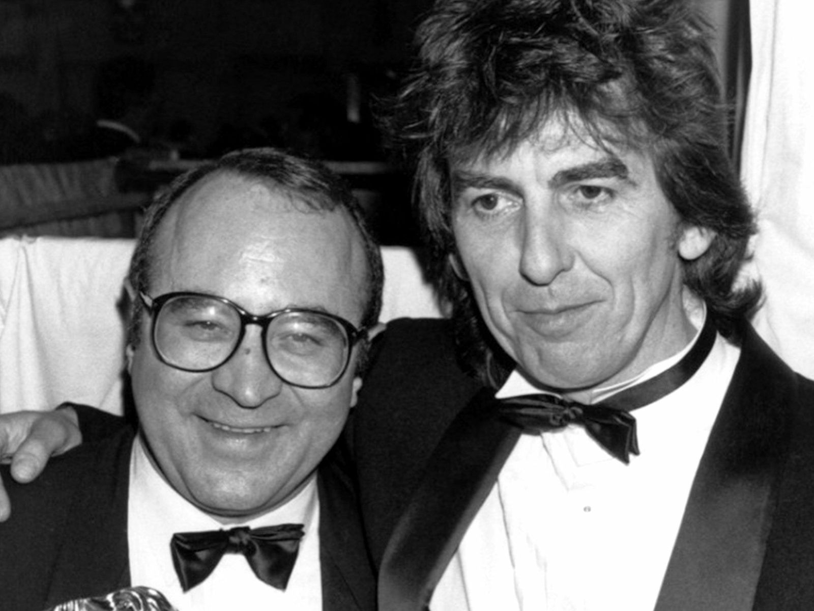 Bob Hoskins y George Harrison en una imagen del documental 'An accidental studio'.