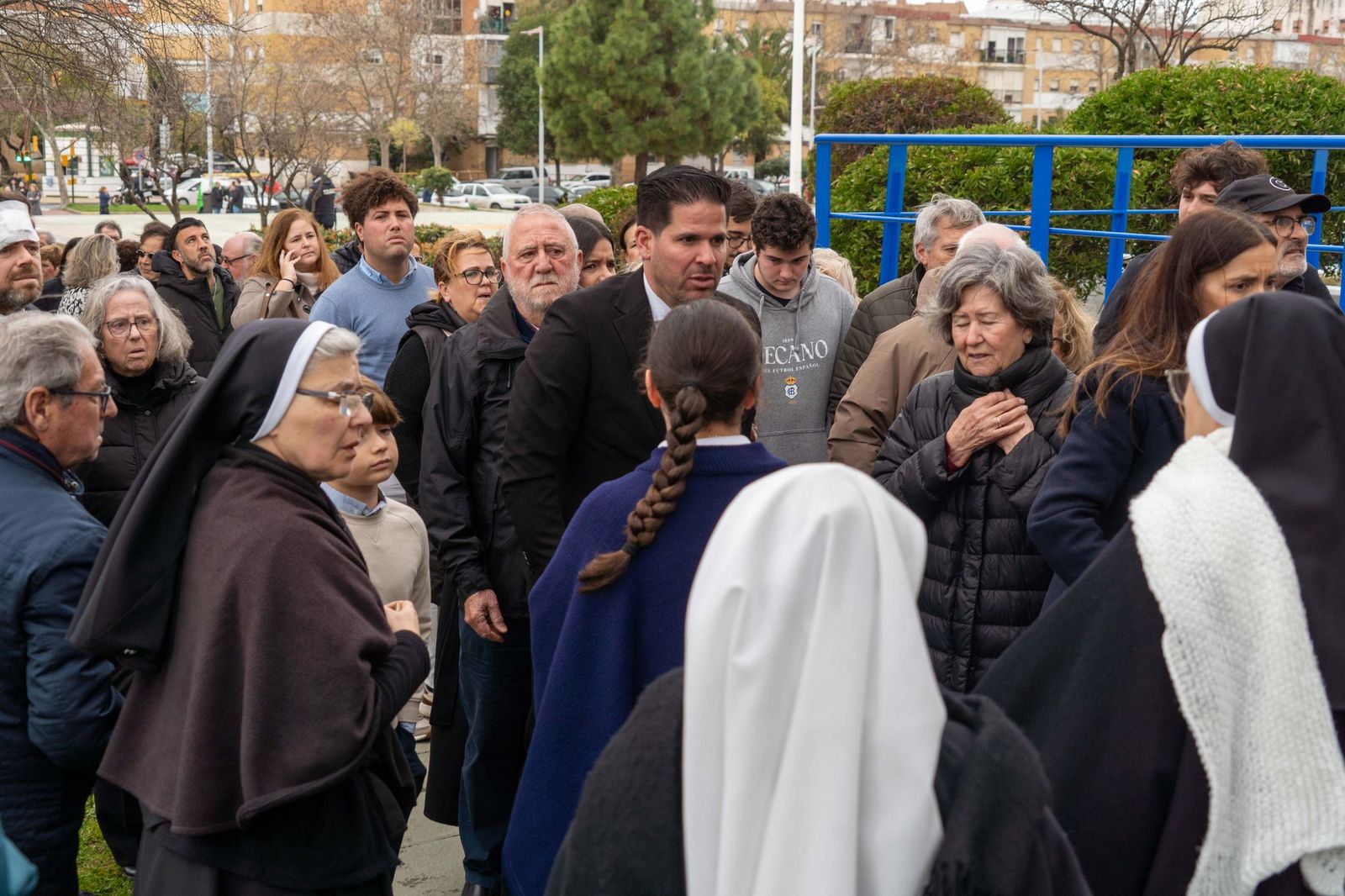 Fotografías del ambiente previo a la Misa funeral por las víctimas del accidente ferroviario