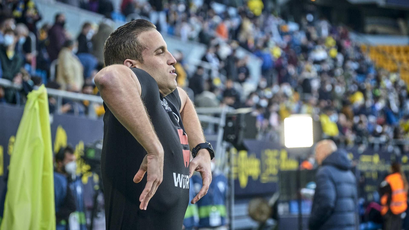 Partido de fútbol entre el Cádiz CF y el Getafe CF.