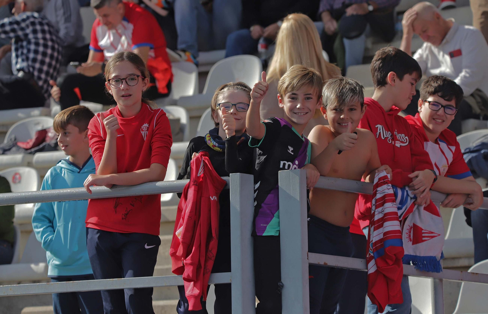 Búscate en el Nuevo Mirador durante el Algeciras - Sanluqueño de Primera Federación