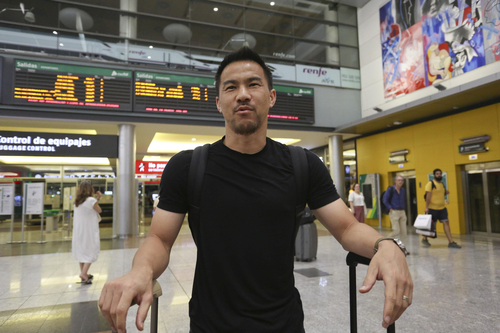 Shinji Okazaki, su fugaz paso por Málaga, en fotos