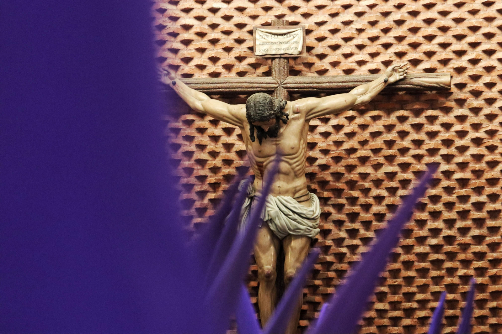 Nueva Esperanza en el Martes Santo de Málaga, en fotos