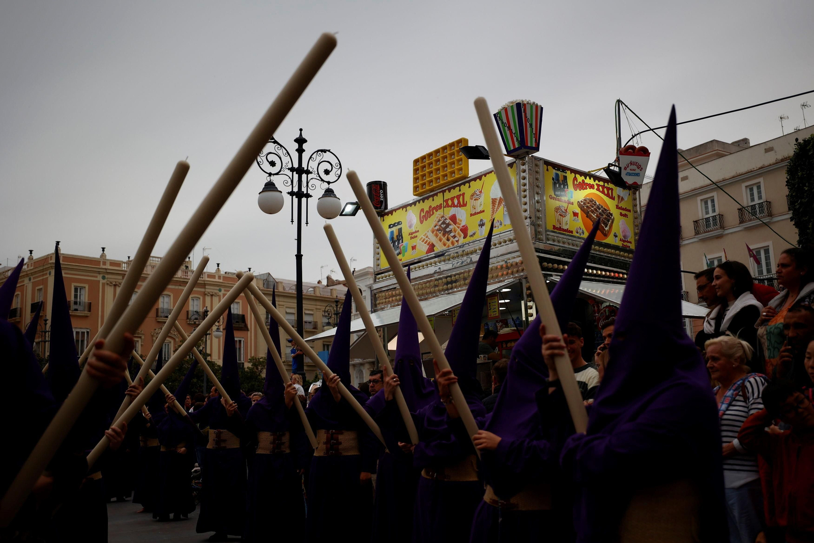 Las imágenes de la cofradía de Columna en la Semana Santa  de Cádiz 2023