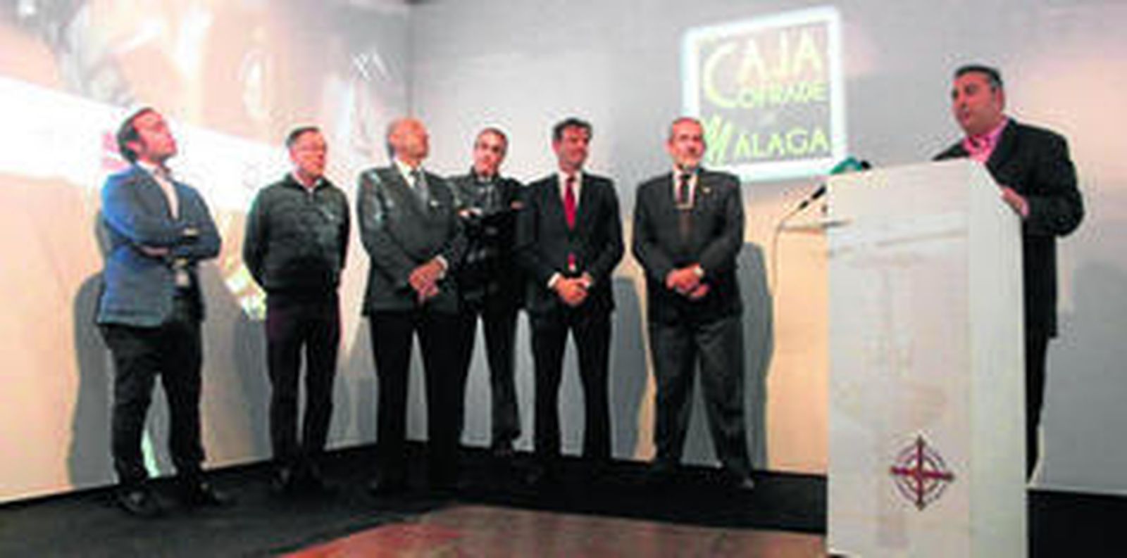 Momento de la presentación en el 'humero' de la Agrupación de Cofradías.