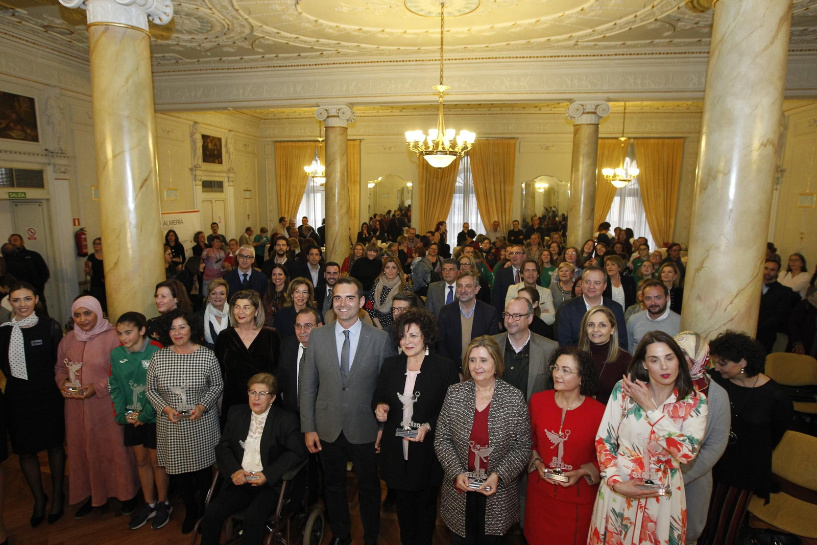 Premios a las luchadoras de una igualdad real.