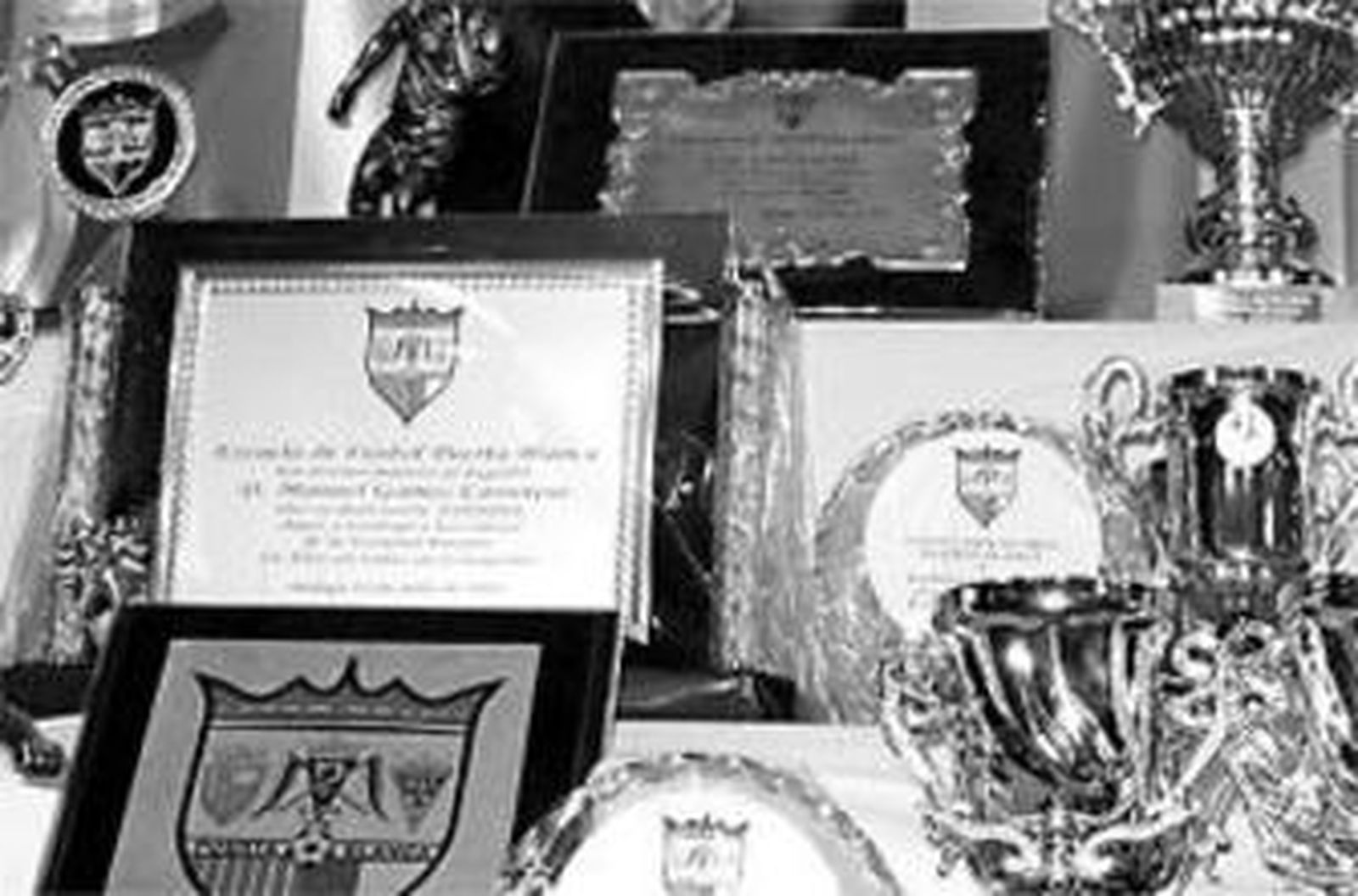 Placas y recuerdos con sinónimos de gratitud