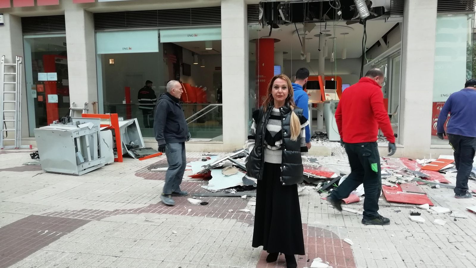 Esmeralda Martínez, la vecina que vive justo encima del banco.