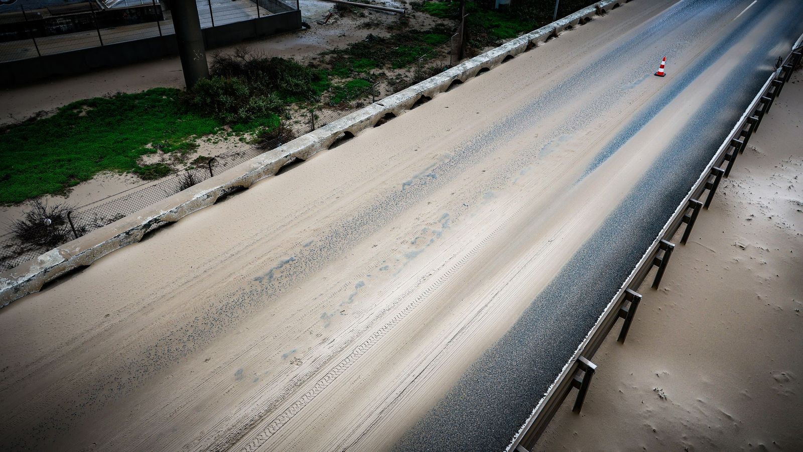 Imágenes de las incidencias y destrozos provocados por la borrasca Kristin en Cádiz