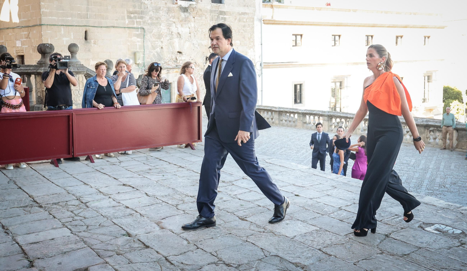 Imágenes de los asistentes a la boda de Ana Cristina Portillo Domecq en la Catedral de Jerez Imágenes de los asistentes a la boda de Ana Cristina Portillo Domecq en la Catedral de Jerez