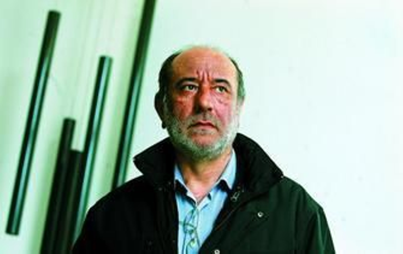 El escritor José Manuel García Marín, durante la entrevista.