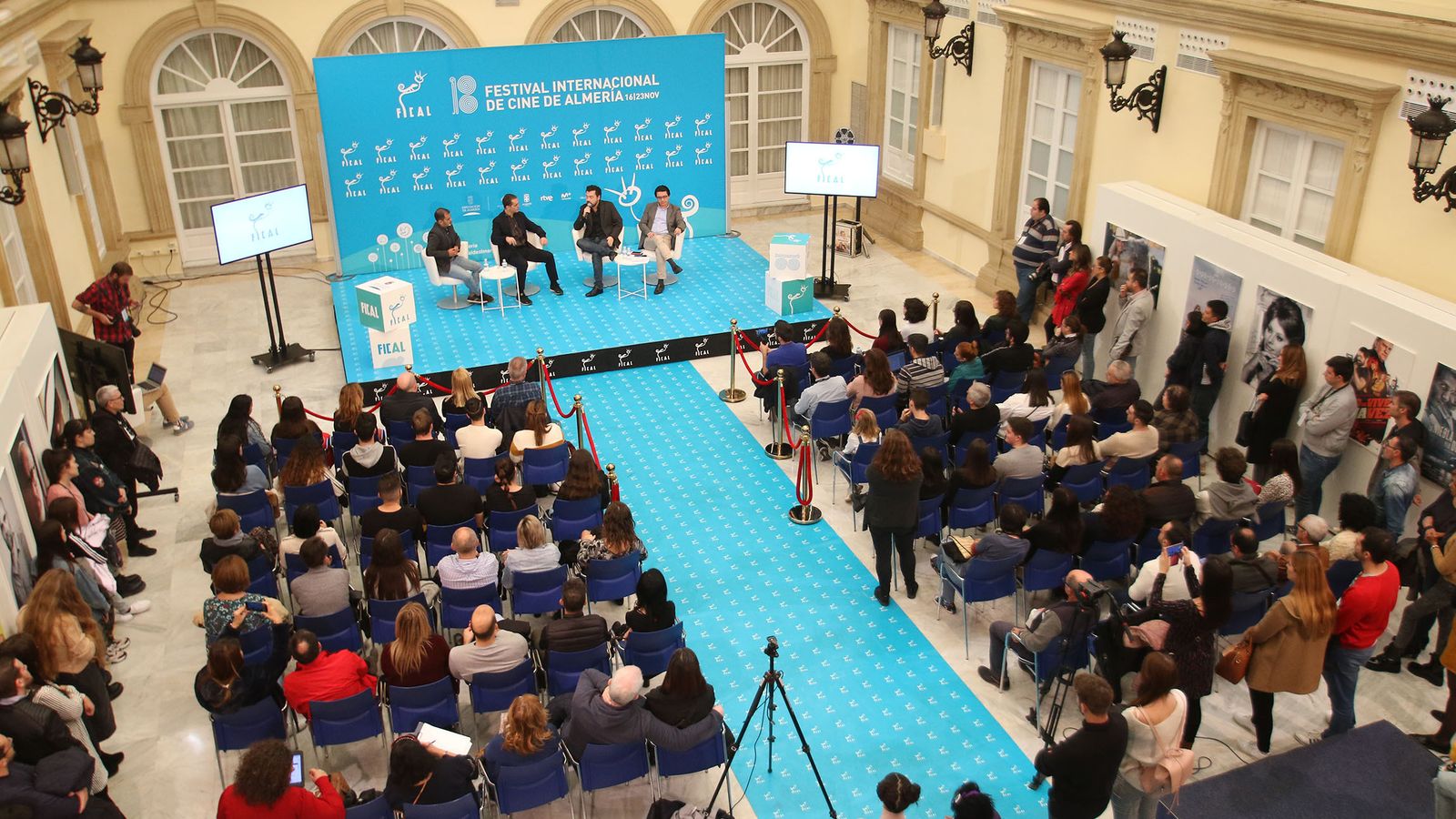 El Patio de Luces se llenó de seguidores de la serie.