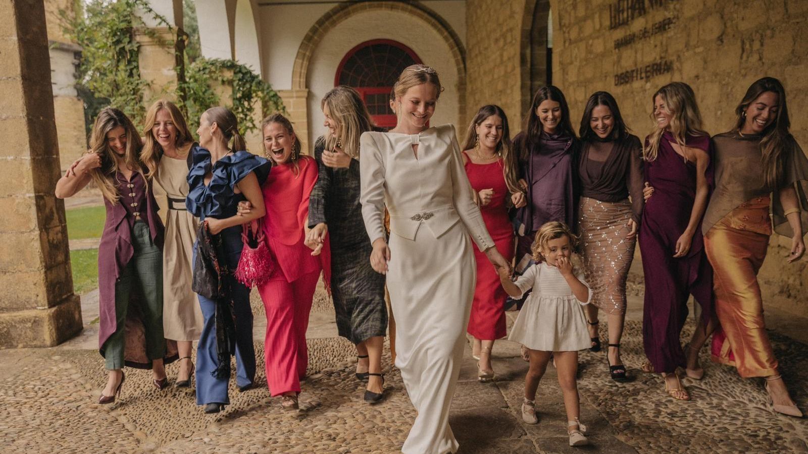 Beatriz Cornago Goenechea con Leticia Delage Estévez, Ana Ferriz, Elena López Álvarez-Ossorio, Pilar Ximénez, Belén González Franco, Magdalena del Río, Claudia Flores, Teresa Brome de la Rosa, Elisa Jiménez Terry, Victoria Díez y Marta Ruiz Salvago.