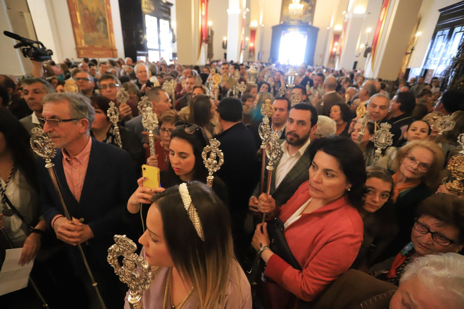 Imágenes de la llegada de la peregrinación de Emigrantes a Almonte acompañando a la Hermandad de San Juan del Puerto