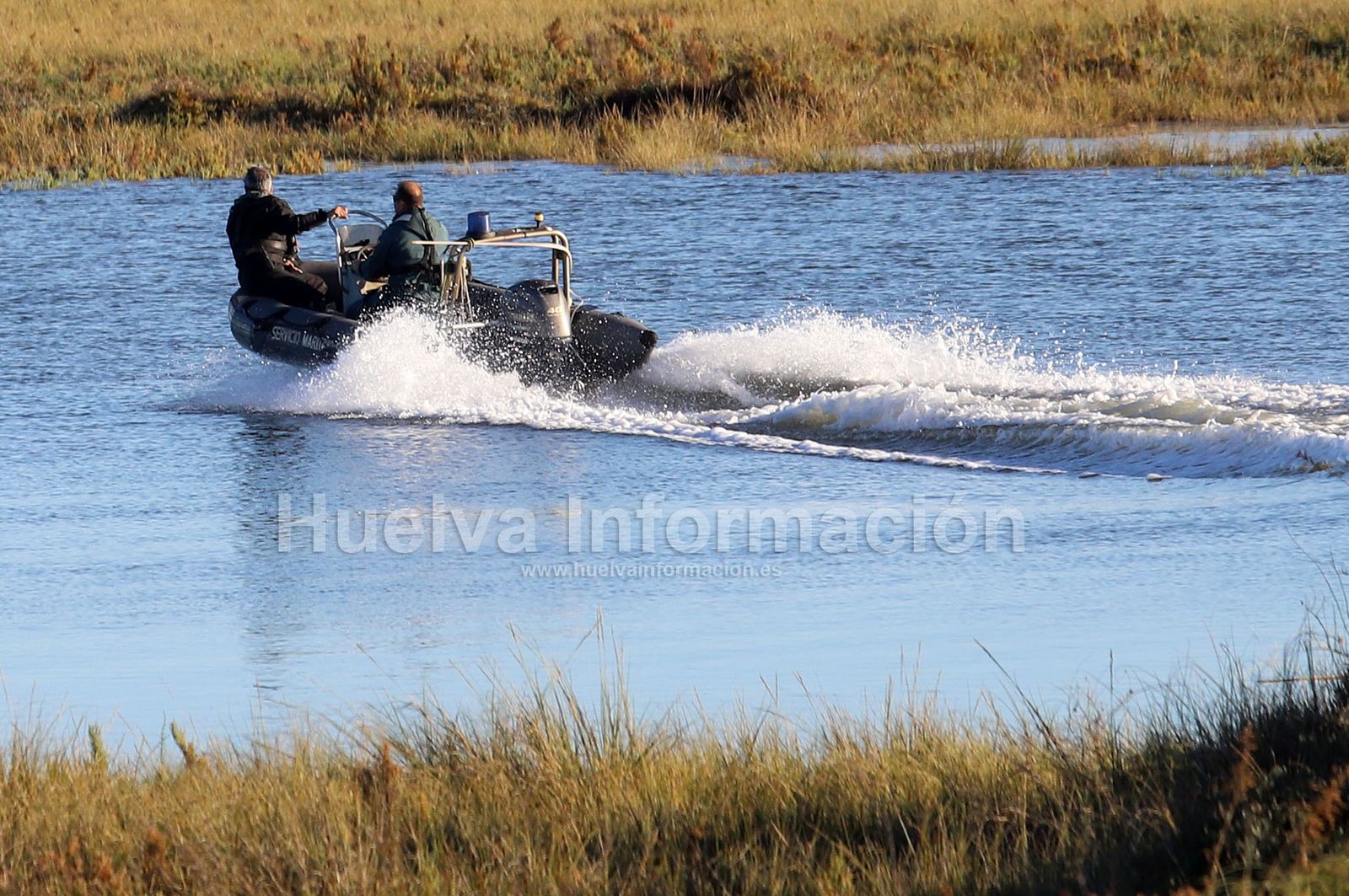 Encuentran los cuerpos de Enrique y Paqui en el acceso al espigón de Huelva, en imágenes