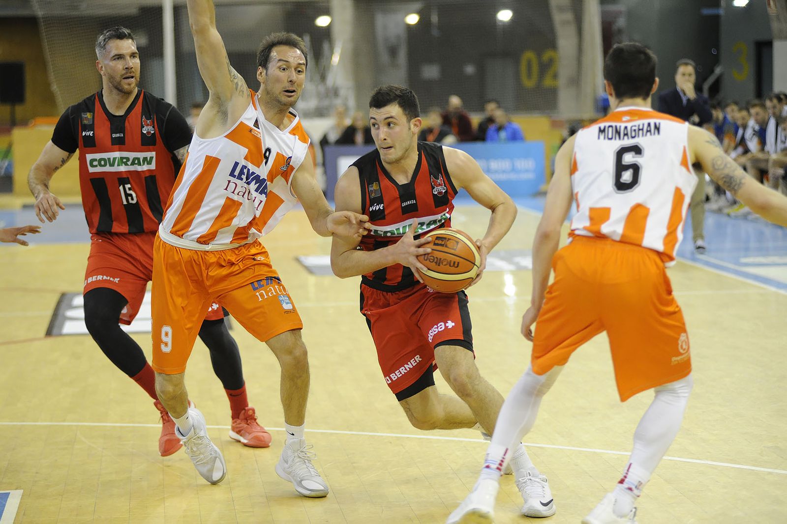 Xabi Oroz gozó de casi 25 minutos ante Coruña.