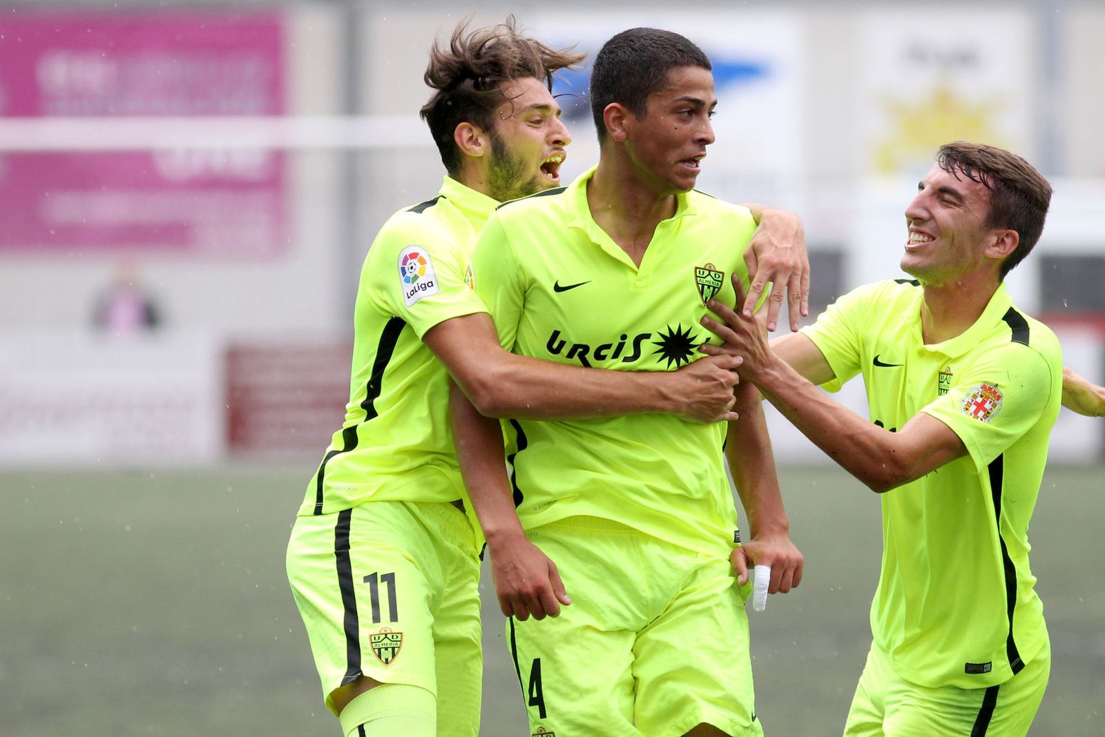 Engonga celebrando un gol.
