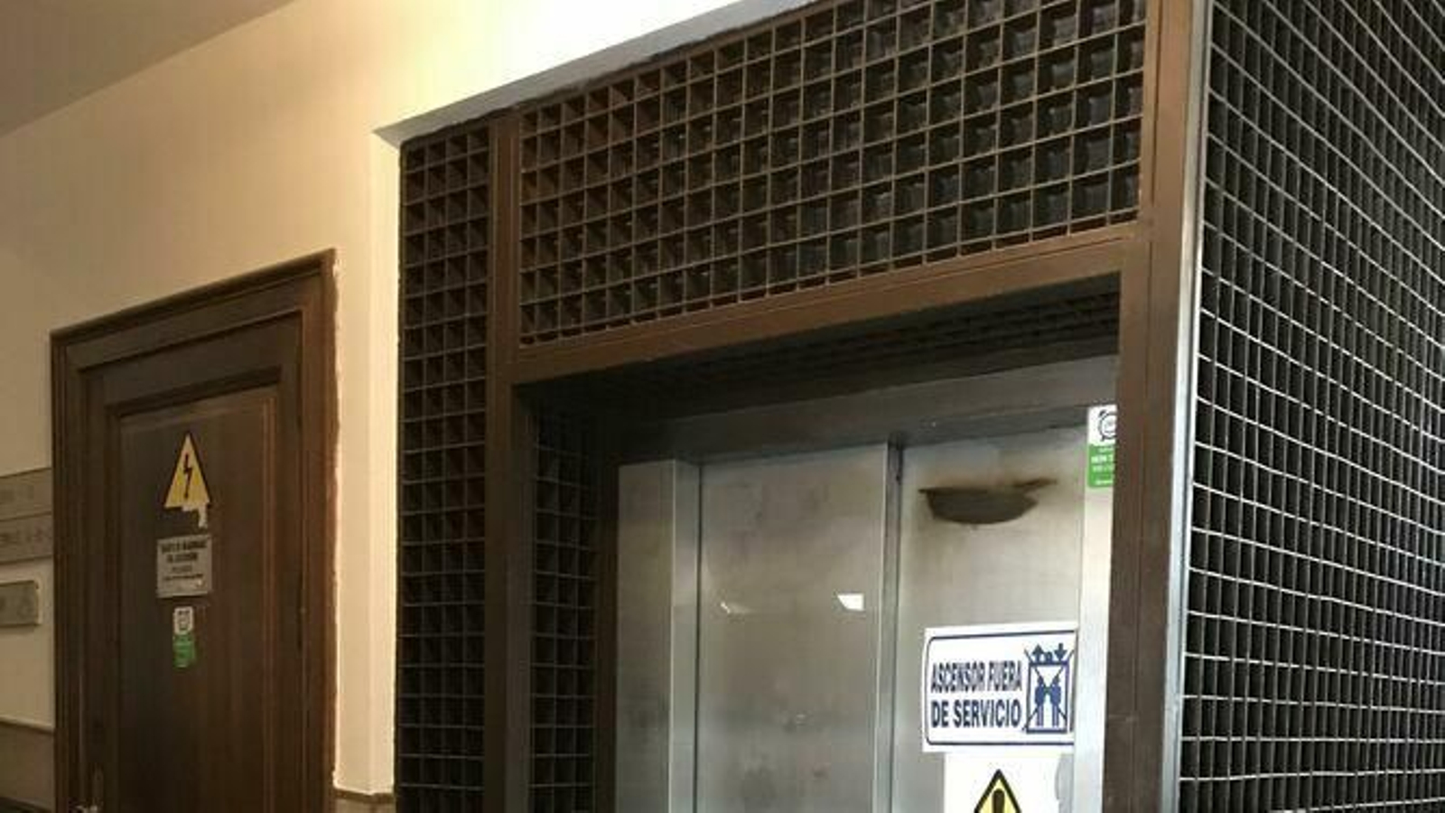 El Ayuntamiento tendrá que volver a sacar a licitación el ascensor de Plaza del Carmen