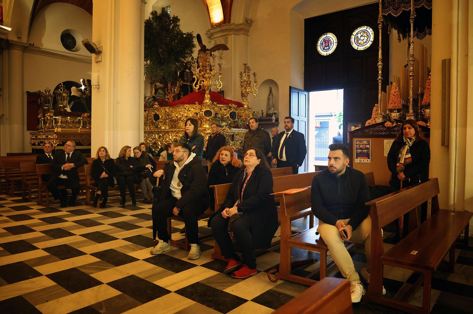 Las mejores imágenes de La Madrugá de Huelva: Hermandad del Nazareno