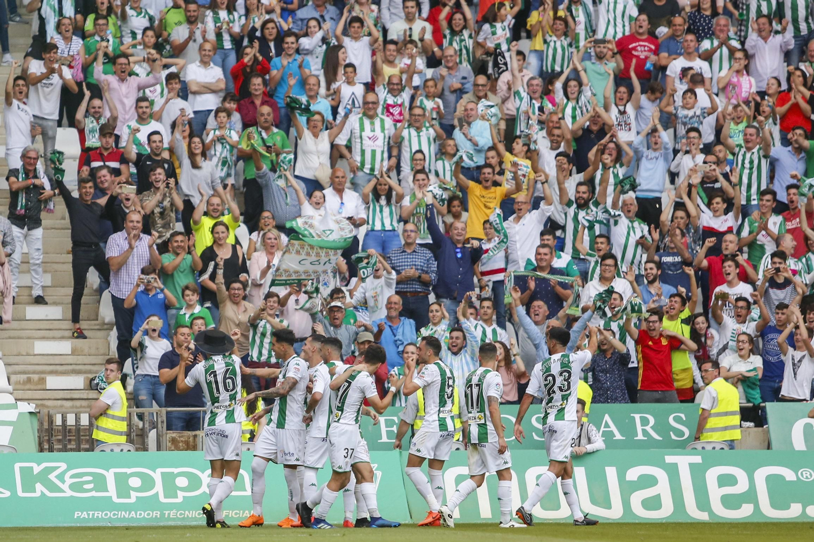 El Córdoba CF-Sporting de Gijón, en imágenes