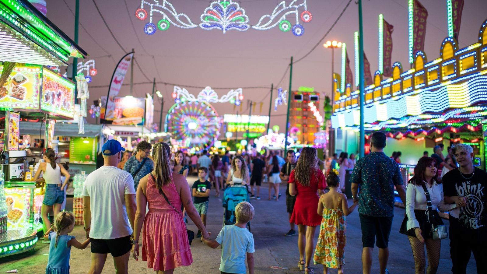 Las noches iluminadas en el Real de la Feria de Málaga (fotos)