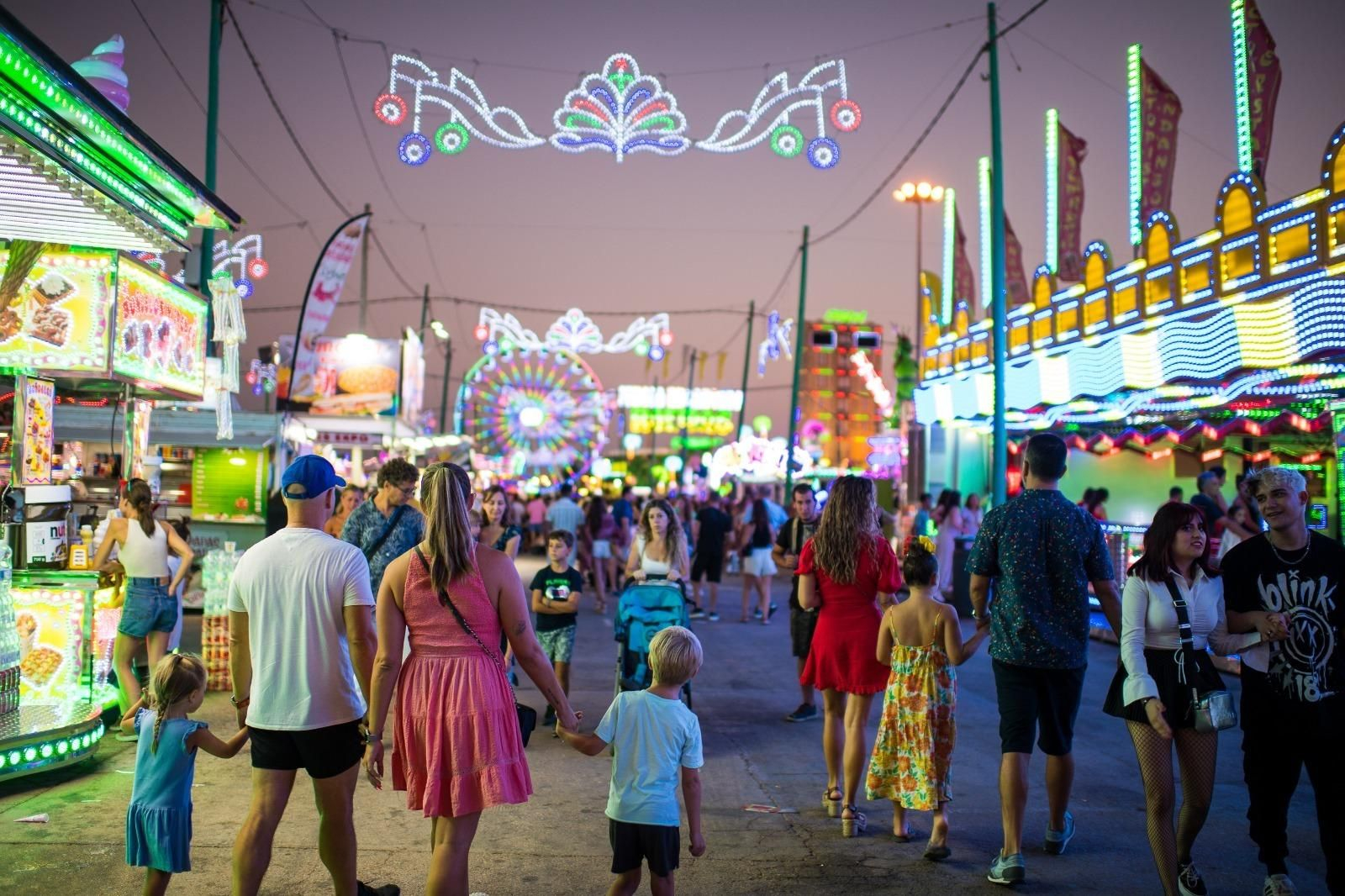 Las noches iluminadas en el Real de la Feria de Málaga (fotos)