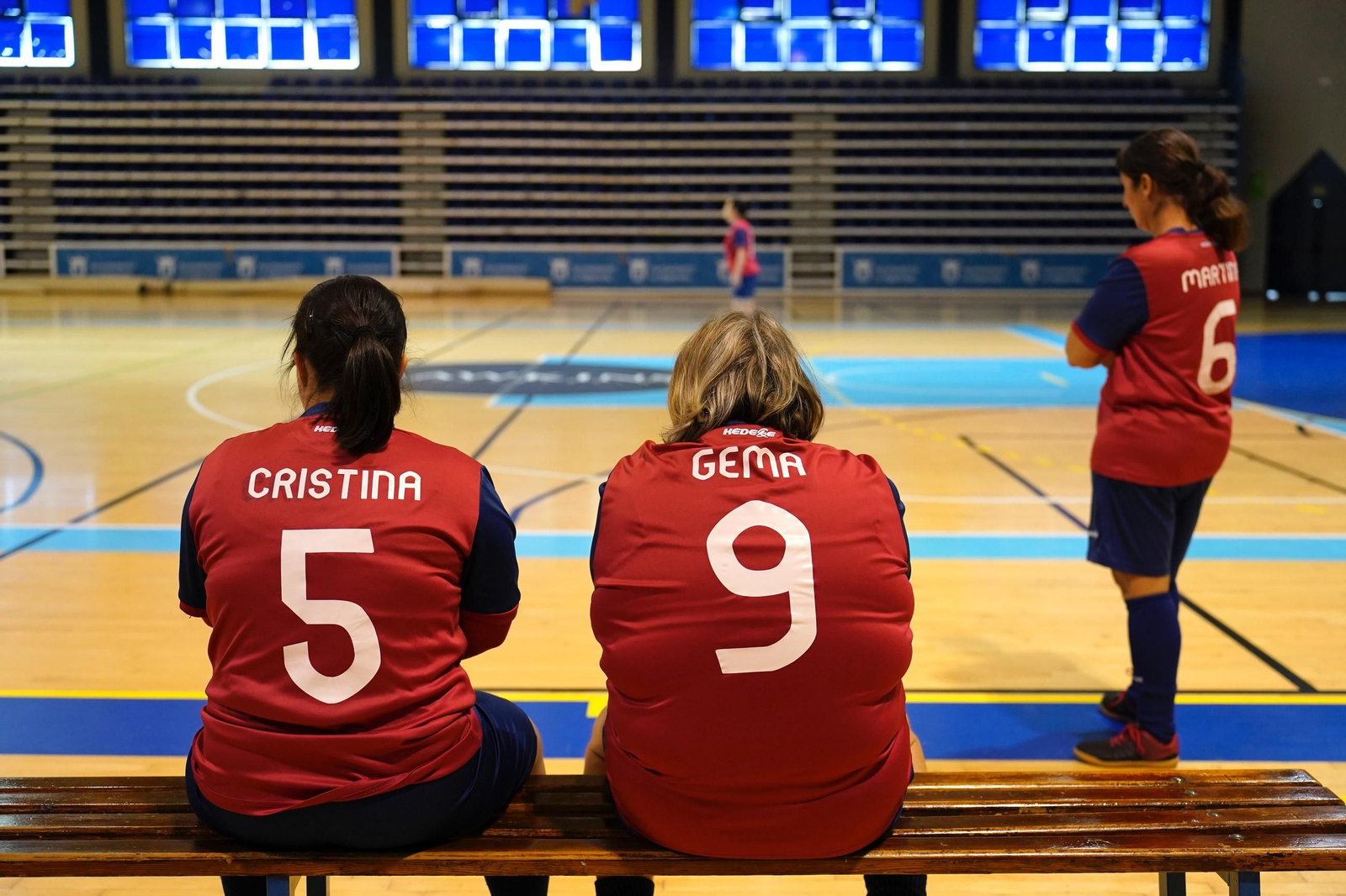 Desde las 9:00 hasta las 12:30. XXIII Torneo de Navidad de Fútbol Sala Apadis-Loluba C.F. para personas con discapacidad intelectual, en el Polideportivo ¿Ciudad de Algeciras-Dr. Juan Carlos Mateo¿. Lo suyo son fotos de grupos, pero también de partidos. Una galería: "Las fotos del XXIII Torneo de Navidad de Fútbol Sala para personas con discapacidad intelectual, en Algeciras" . .