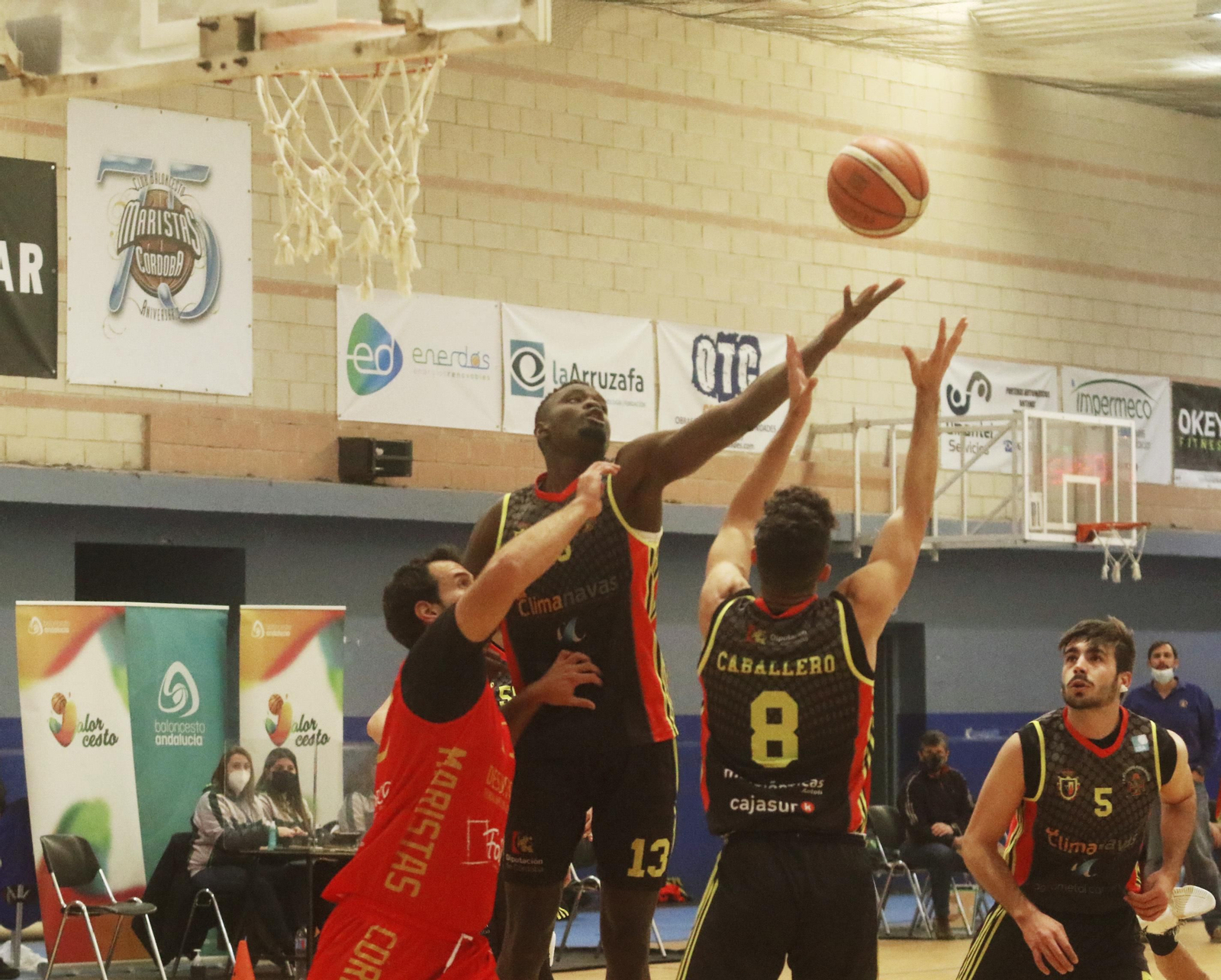 Las mejores imágenes de la gran final de la Copa Diputación de baloncesto