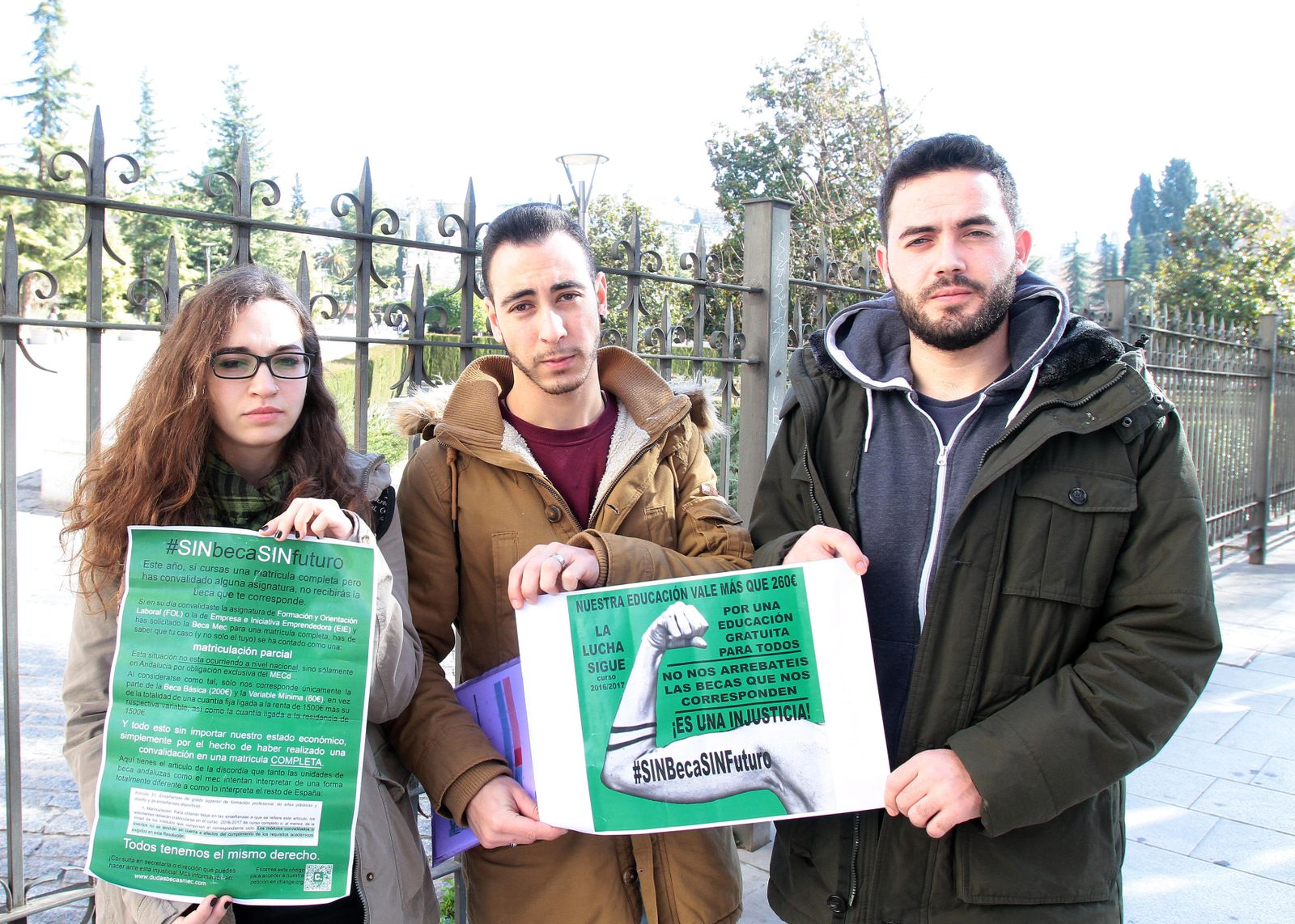 Bartolomé Blanca asegura que tendrá que dejar sus estudios si su beca se queda en 260 euros.