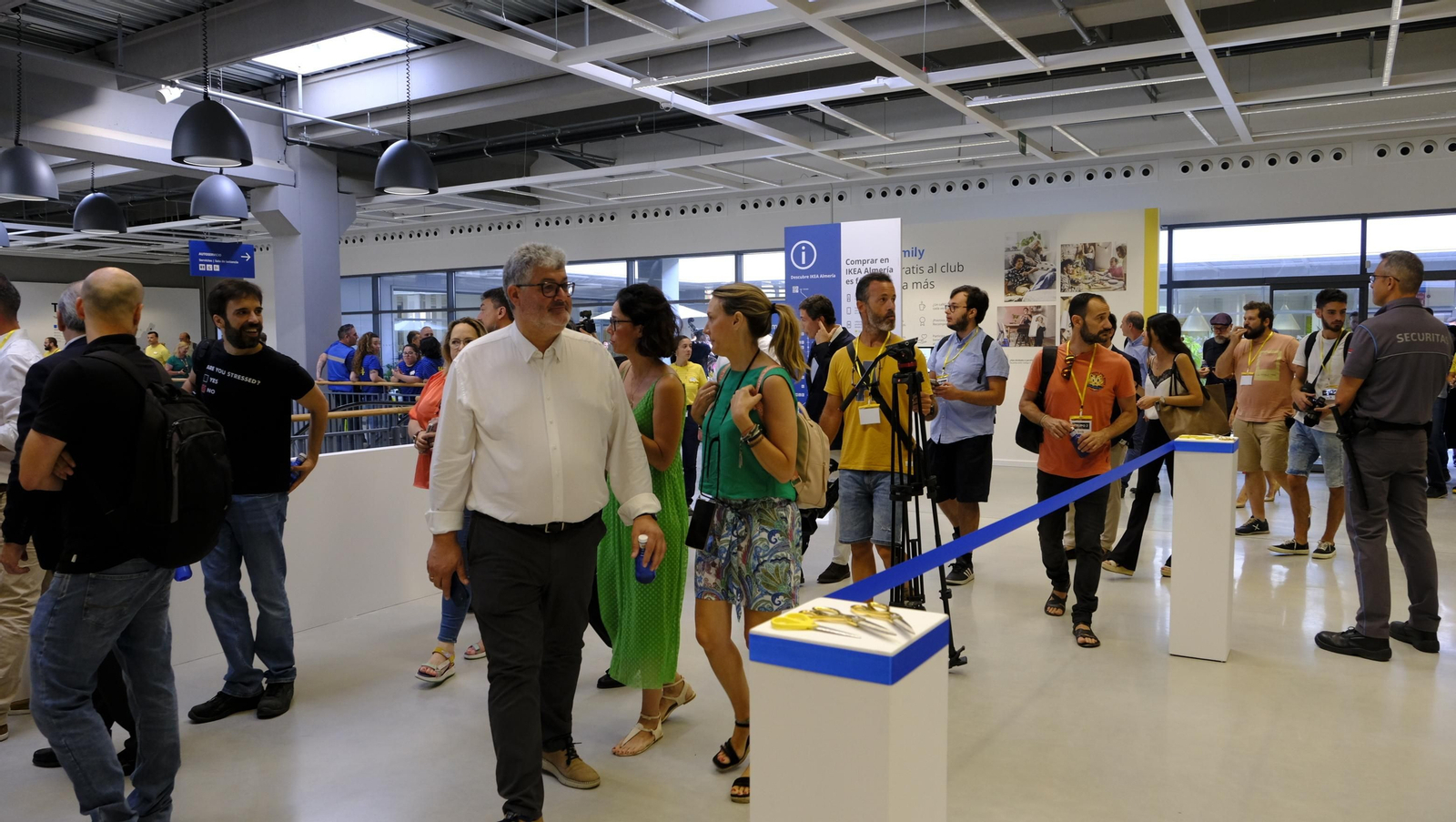 Imágenes de la inauguración de IKEA Almería