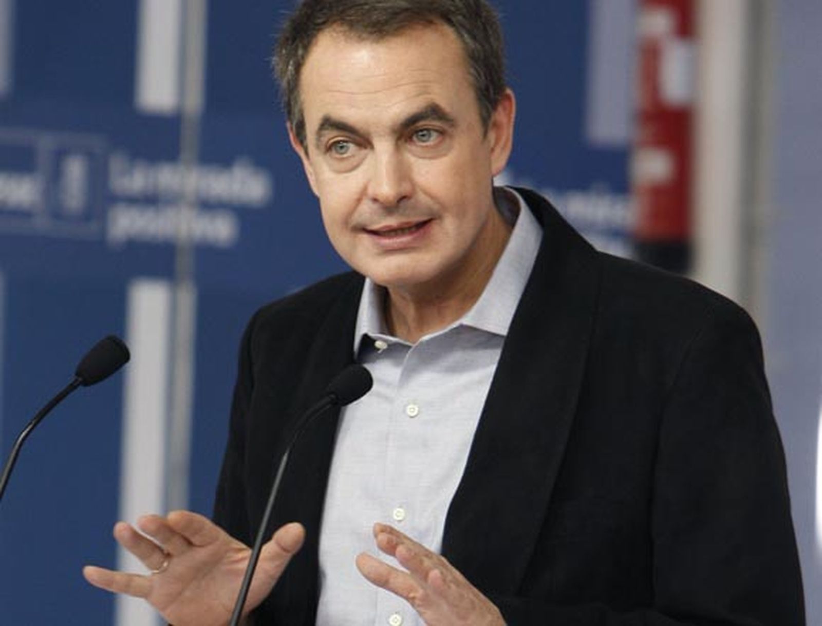 Zapatero pide al PSOE una reflexión sobre los abortos ilegales para dar una respuesta electoral