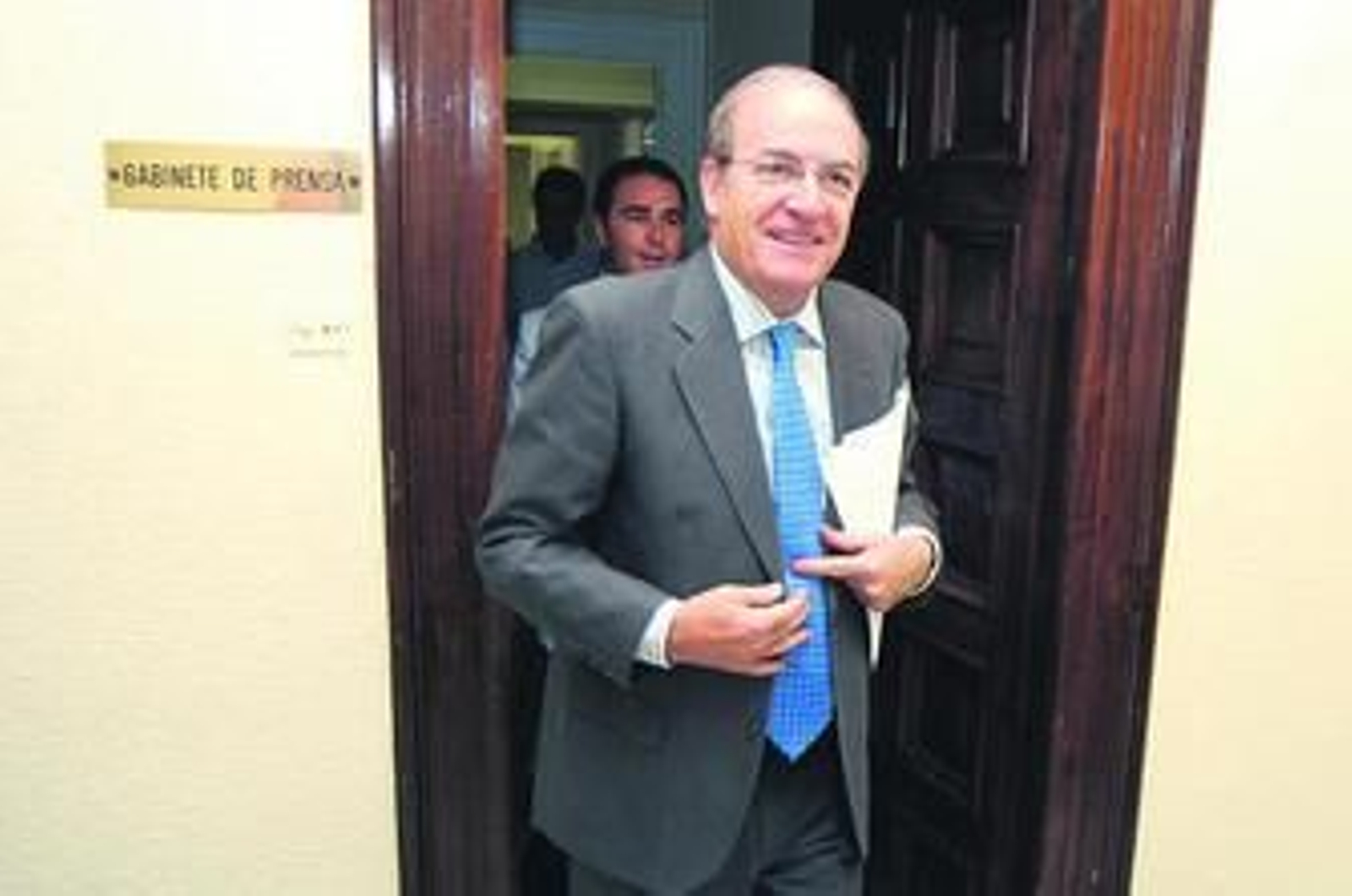 El PP conserva la absoluta