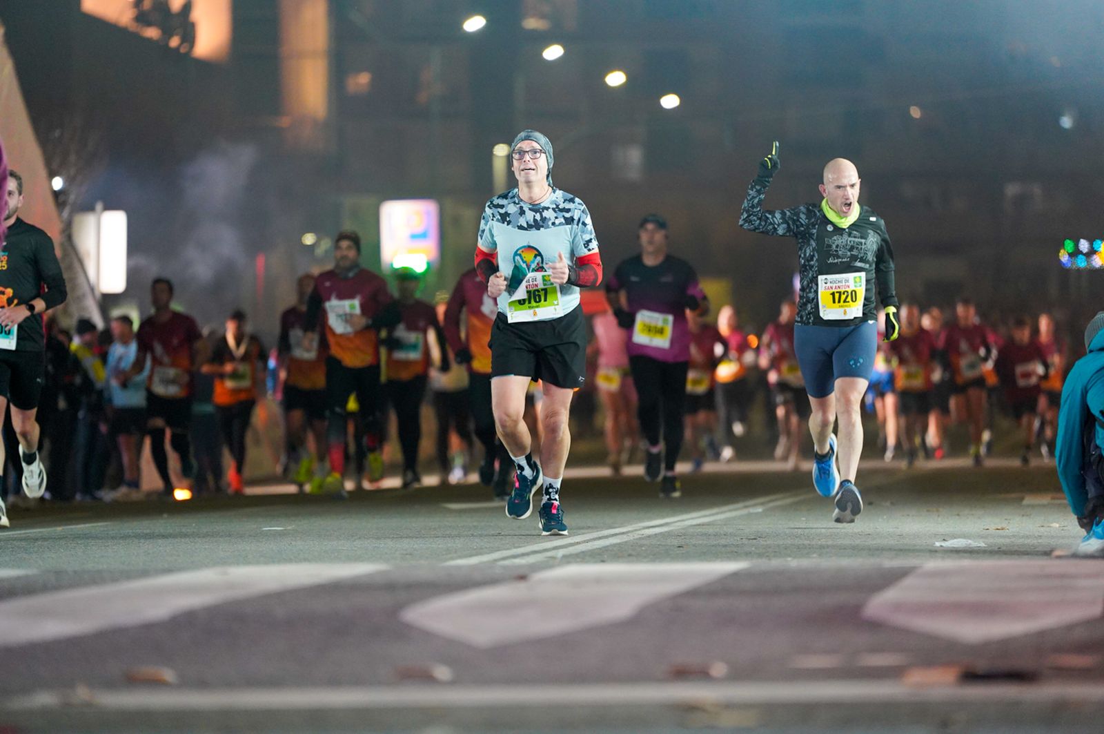 En imágenes: búscate en tu llegada a meta de la Carrera de San Antón 2026 (10)