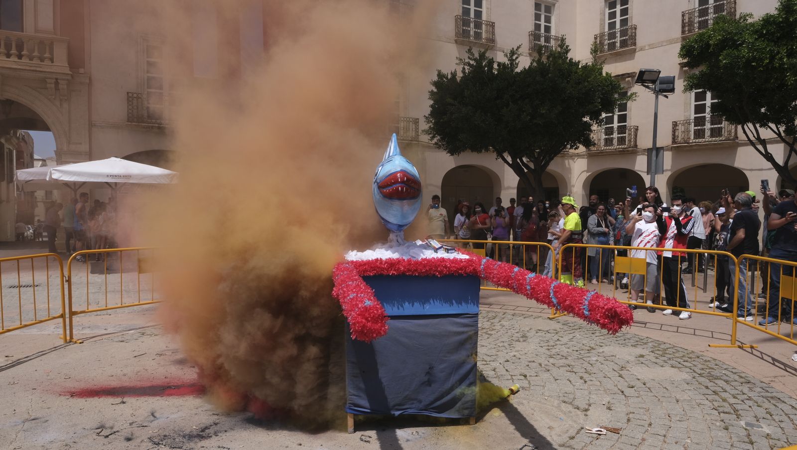 Imágenes del Entierro de la Sardina. Carnaval de Almería.