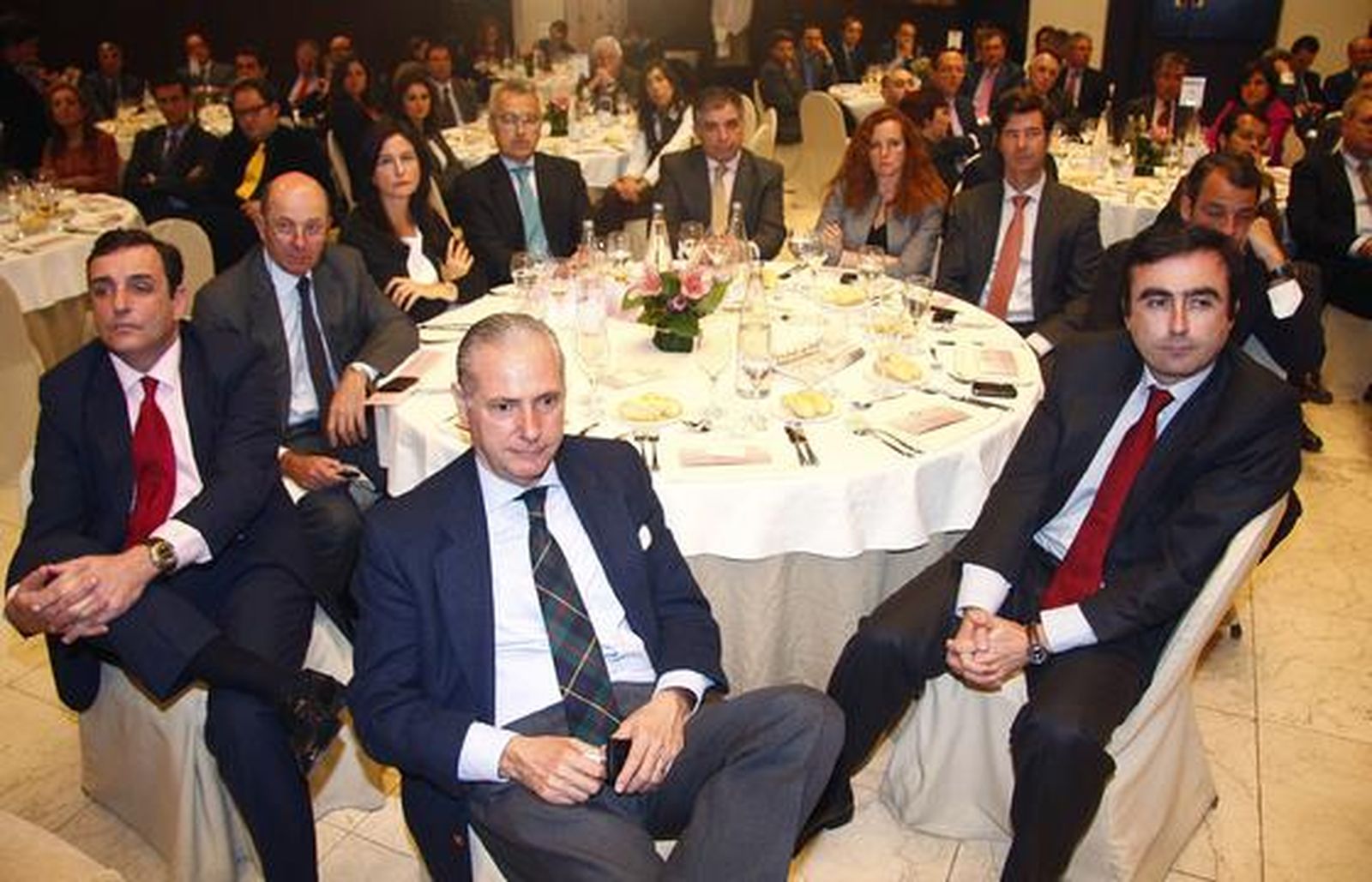 Leonardo Rodríguez de la Borbolla, Ignacio García Cosgaya, Salvador Loring, Ana del Valle, Pablo Gutiérrez-Alviz, Antonio Pérez, Macarena García-Otero, Miguel Rus, Carlos Contreras y Francisco Pumar.

Foto: Victoria Hidalgo y Juan Carlos Muñoz