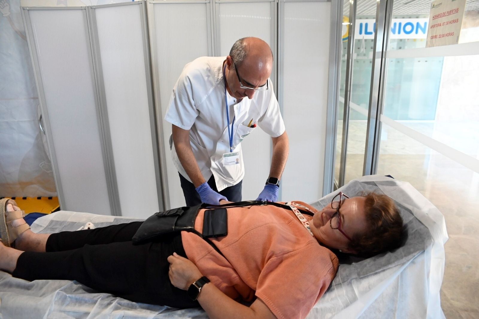 Las imágenes de la colecta de sangre en el Hospital Reina Sofía por la XXII Semana de la Donación